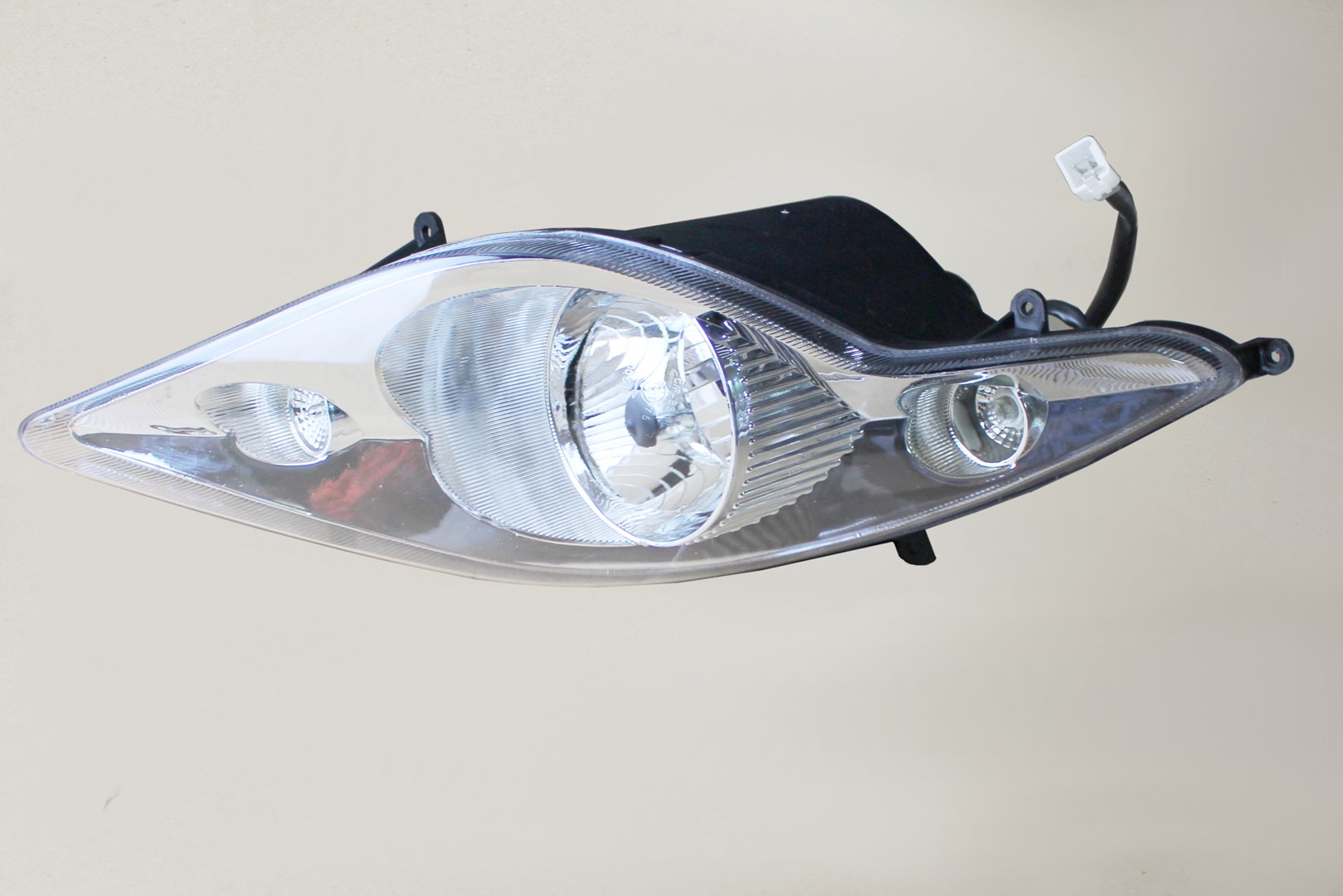 LAMPA PRZÓD PRAWA GY6-50/2T XXL K-12/13” COLORADO