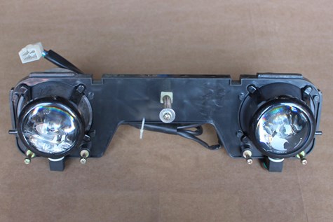 LAMPY PRZEDNIE BENZER QUEBEC